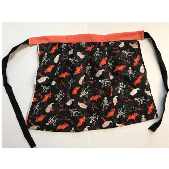 Vintage Halloween Kitchen or Crafting Apron - Picture 3 of 5